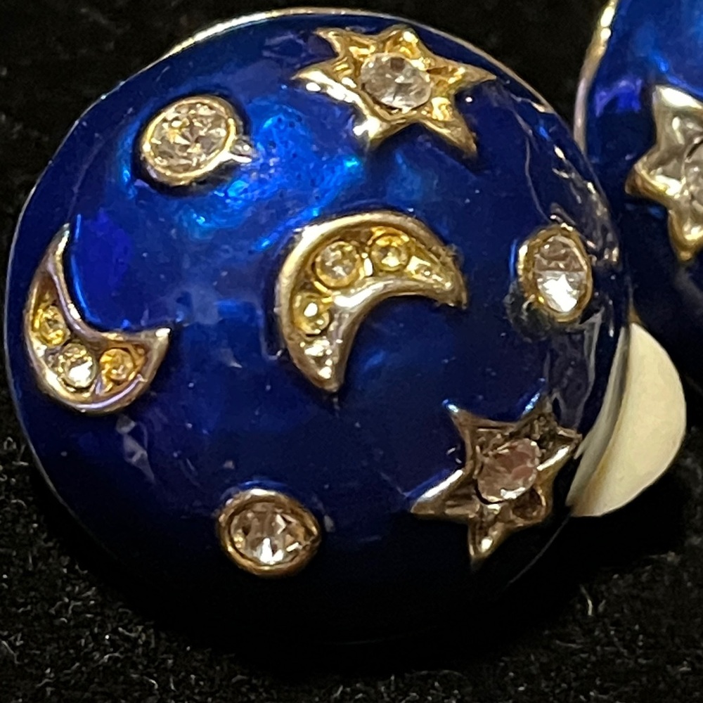 Vintage Moon & Stars Dome Clip on Earrings - Picture 2 of 5